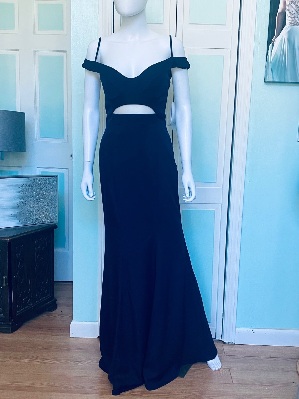 Navy size 4 Gown prom cruise gala stretch off the shoulder gown dress NWT