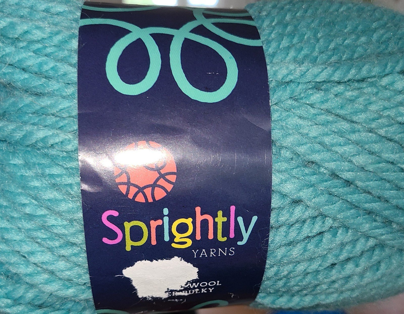 SPRIGHTLY super bulky Yarn 4 SKEINS SAME LOT Wool/Acrylic knitting crochet