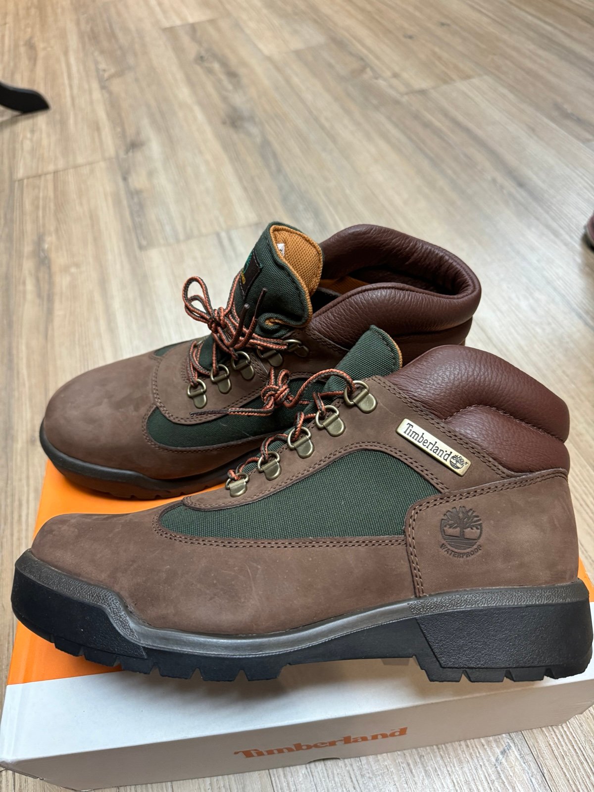 Timberland men field boots -new