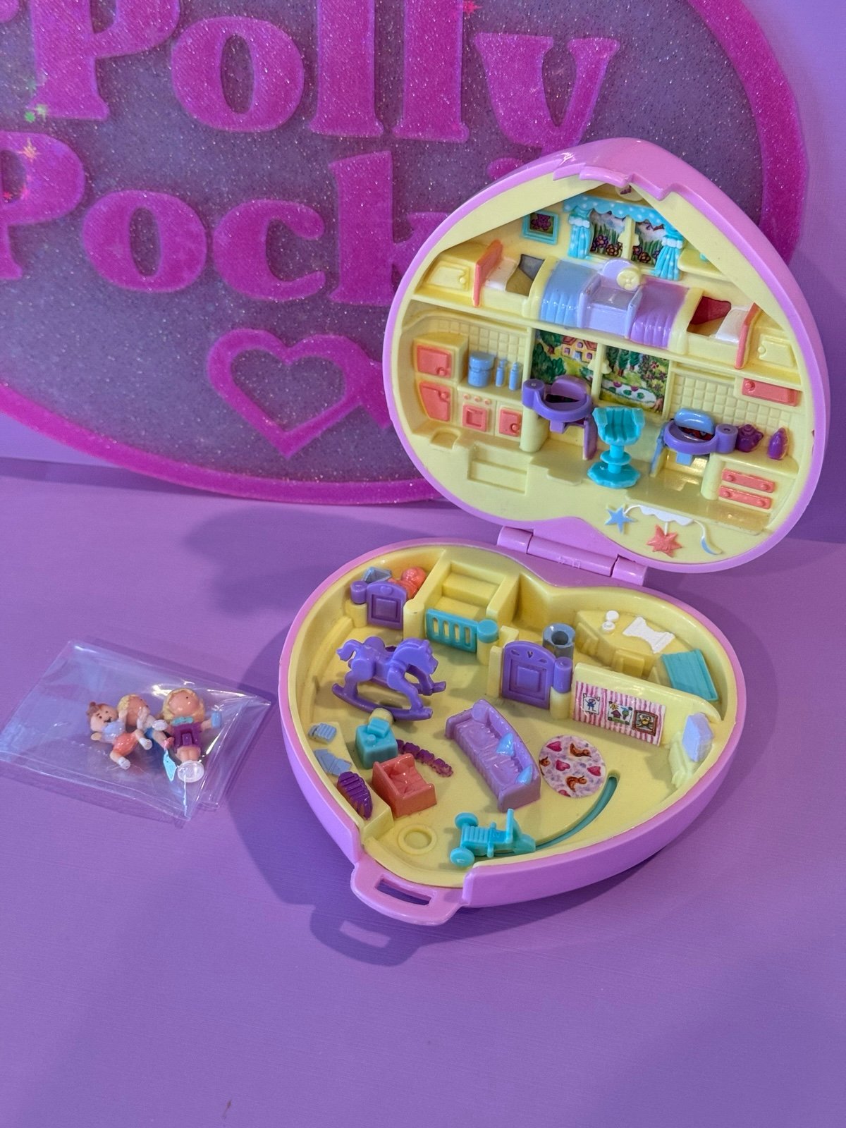 Polly Pocket Perfect Playroom Complete GUC