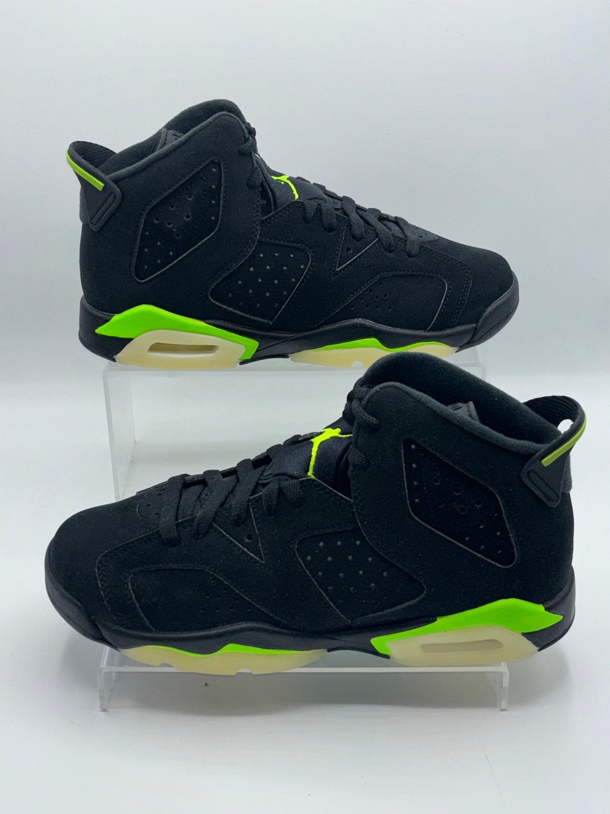 Air Jordan 6 Retro (GS) Size 6.5Y/Wmns 8