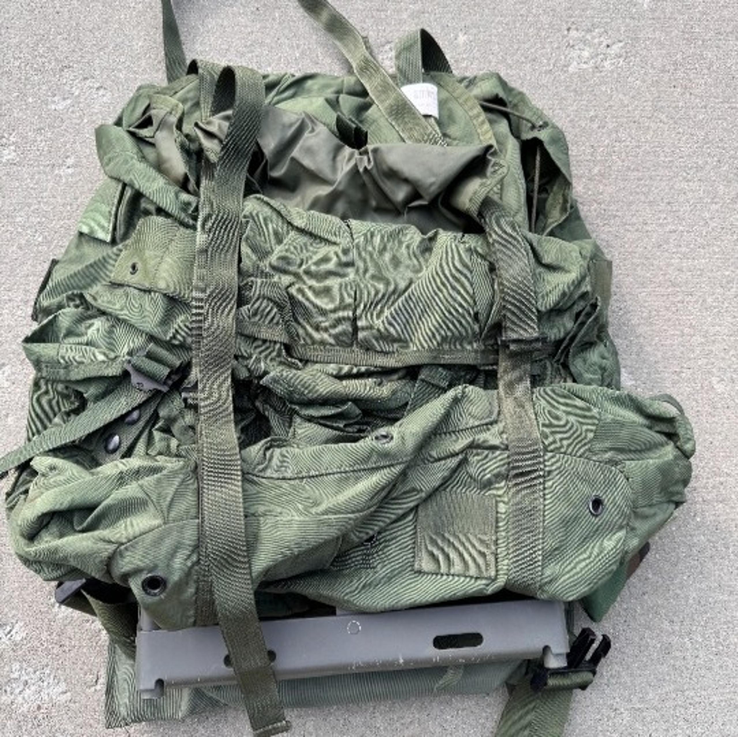 US Military LC-1 ALICE Combat Woodland Nylon Field Pack W/ Frame Straps - Large