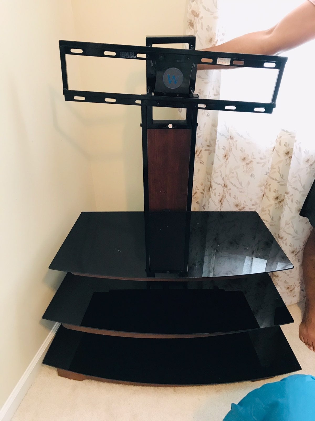 Floor TV mount