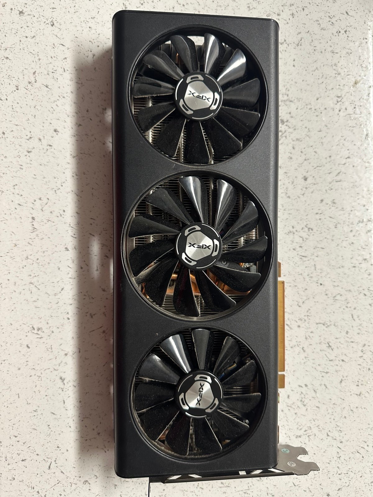 AMD RADEON 5700 XT