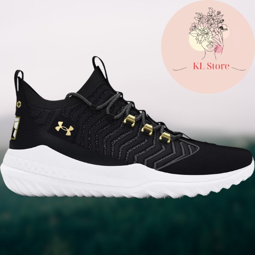 NWT Under Armour Men's Harper 9 Turf Baseball Shoes | Black/White Sz: 7.5 DKS110