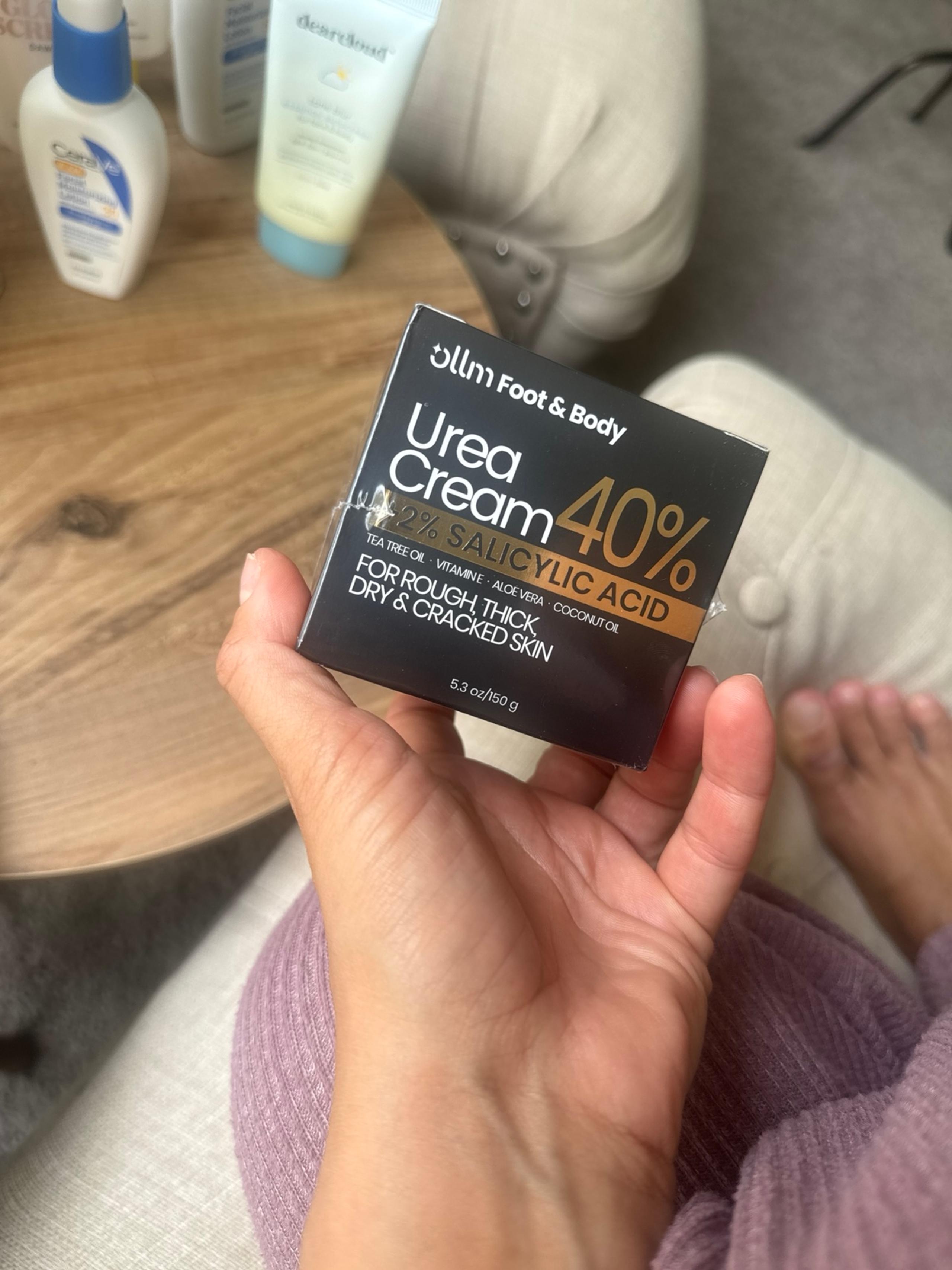 40% Urea Cream with 2% Salicylic Acid, Hyaluronic Acid, Tea Tree & Aloe Vera
