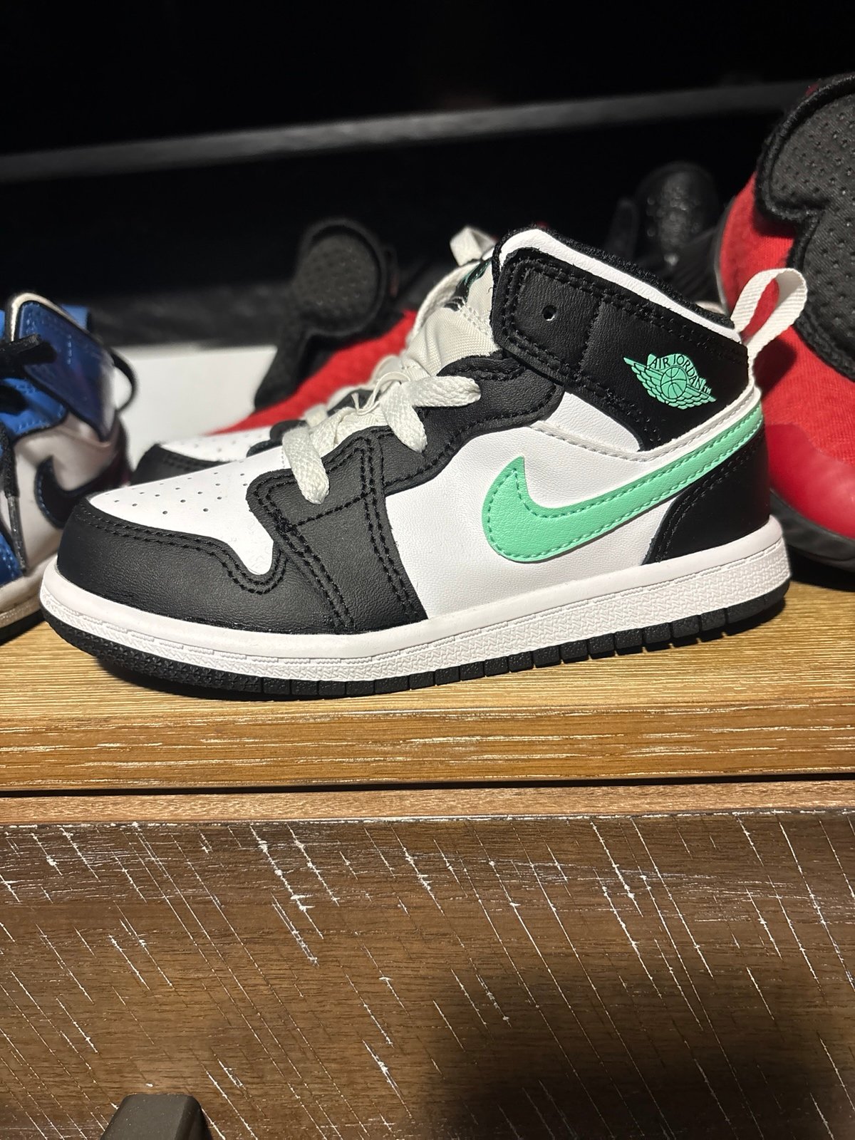 Nike jordan 1s size 9c