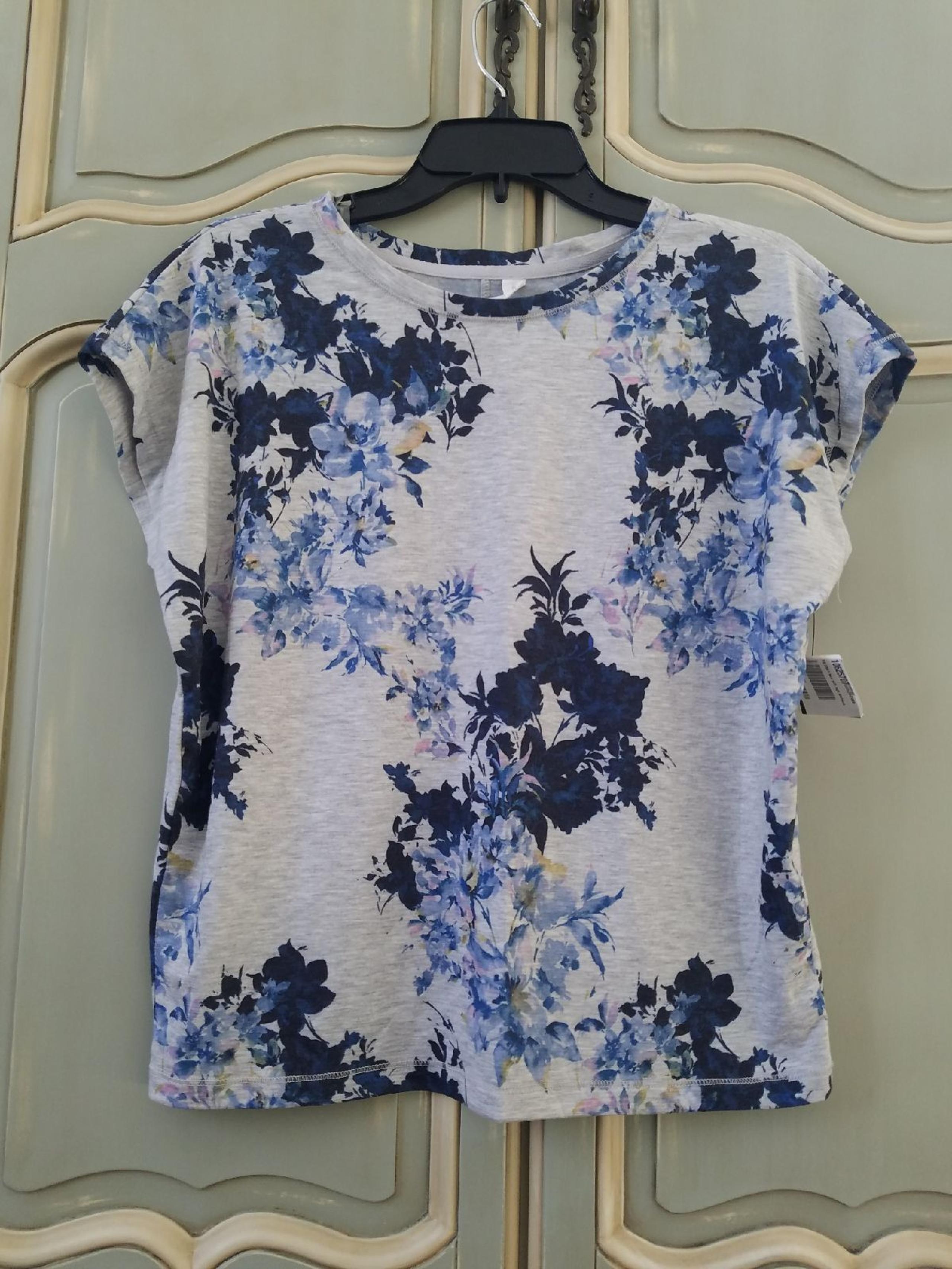 Floral top