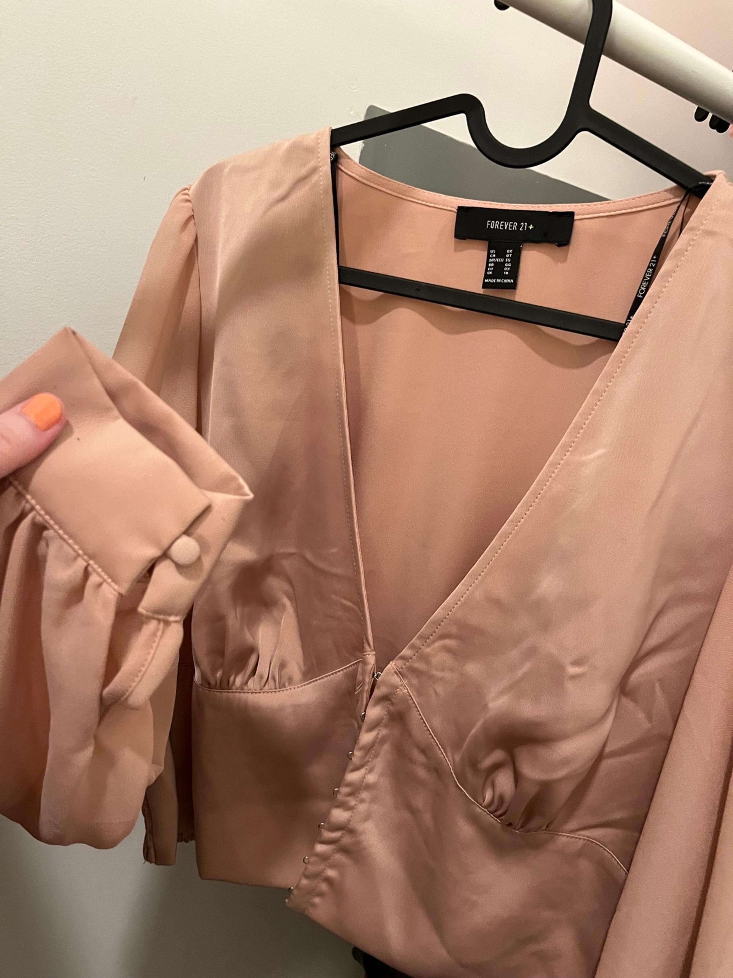 Forever 21 Plus Pink Satin Crop Low Cut Top Long Sleeve