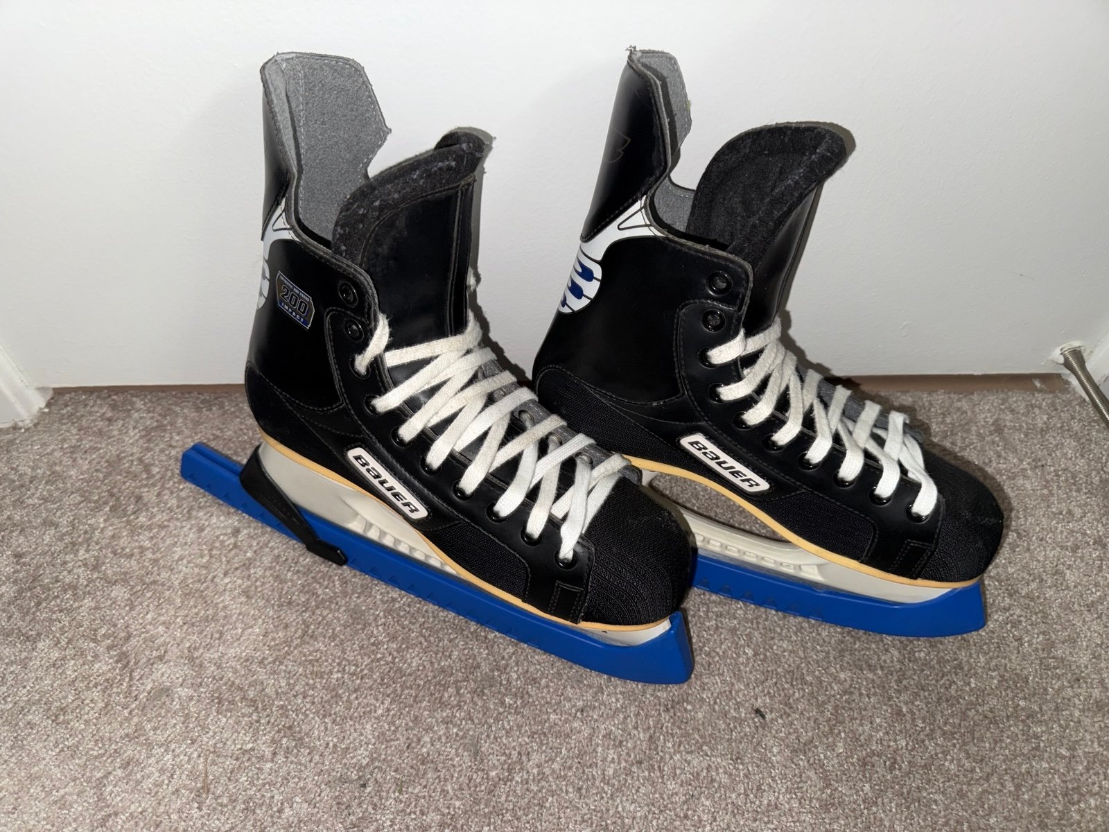 Bauer Tuuk 200 Impact Hockey Skates
