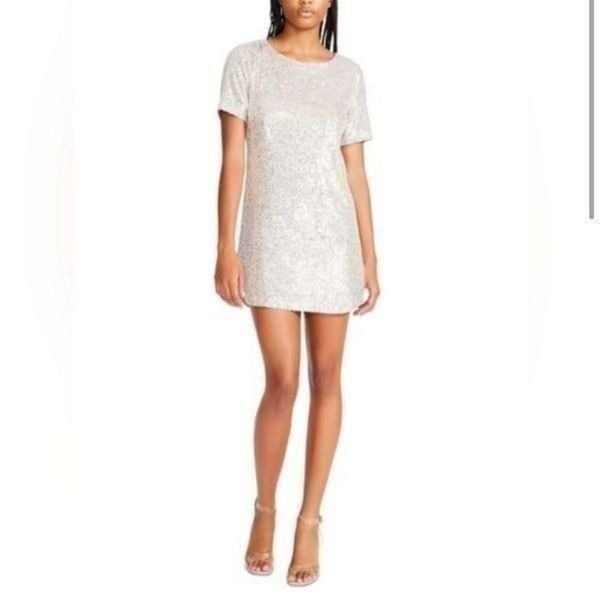 NWT Generation Love Donna Sequin Size M in Color Shell/Champagne