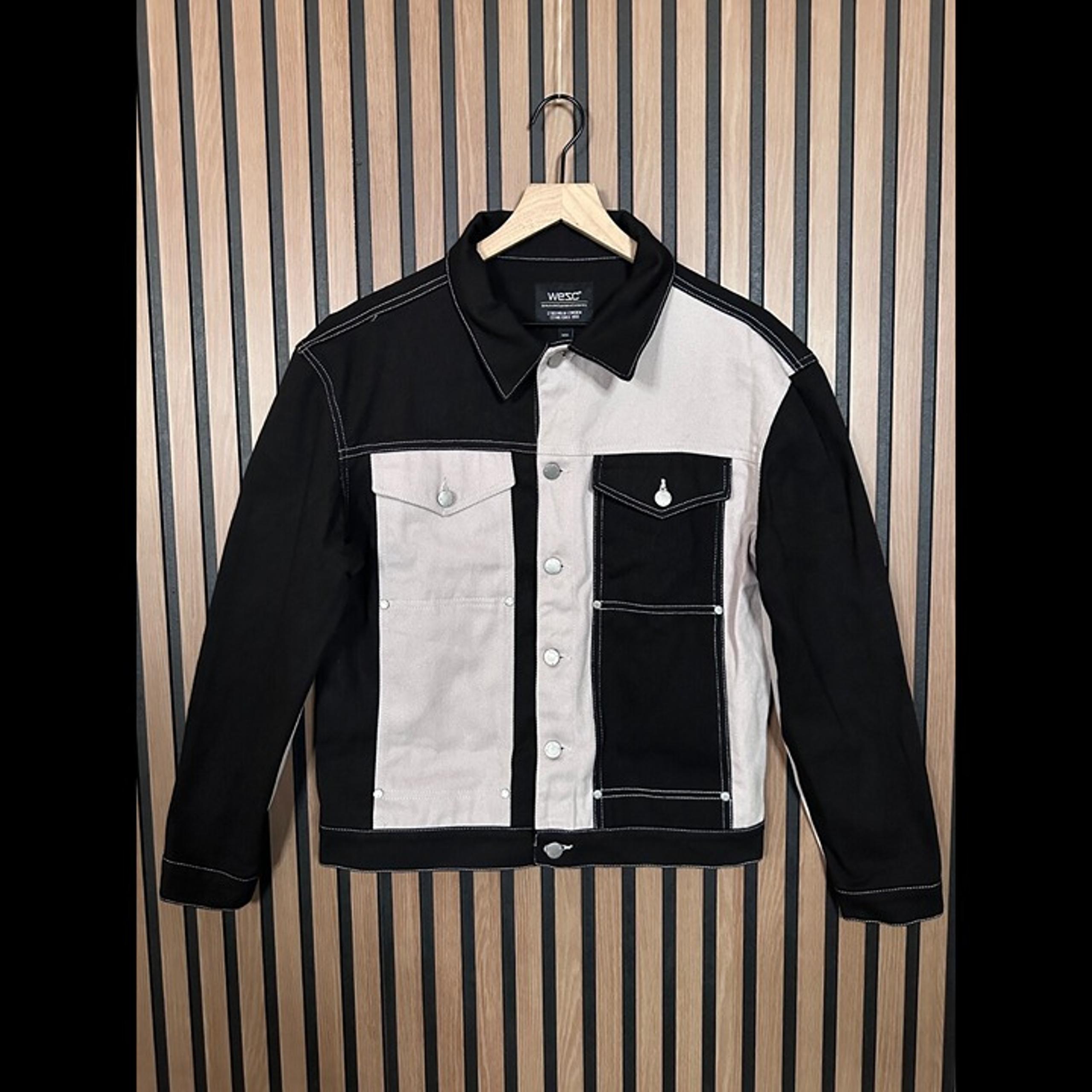 New Wesc Jean Jacket Medium Womens Black & Ivory Colorblock Trucker Denim