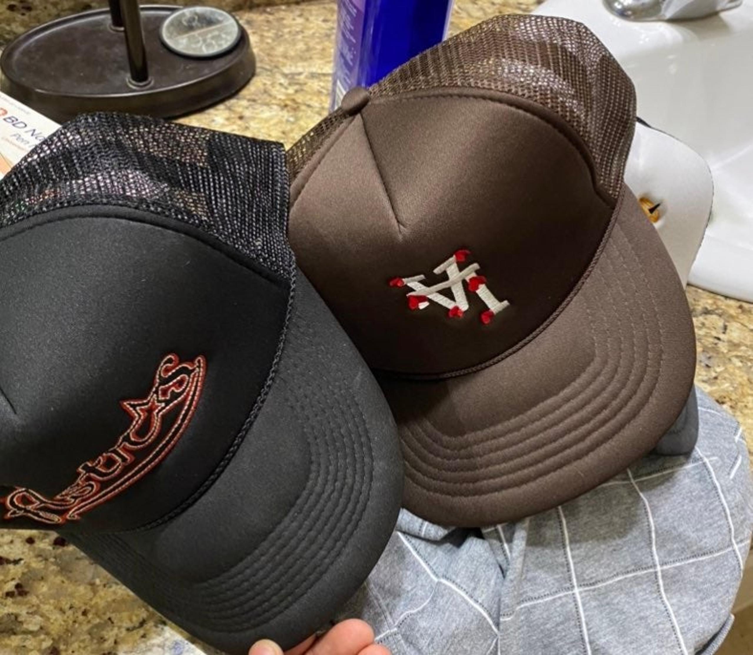3 snap back hats