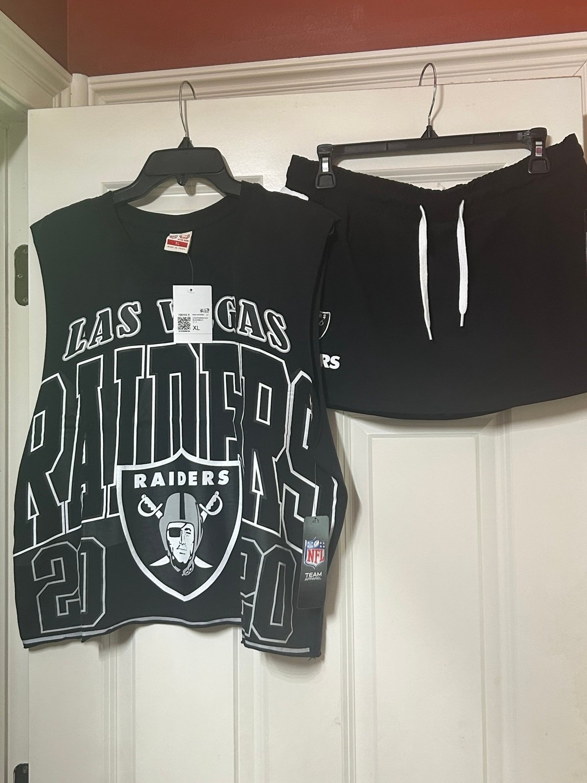 NFL Las Vegas Raiders Black Muscle Tank Top and Shorts Set