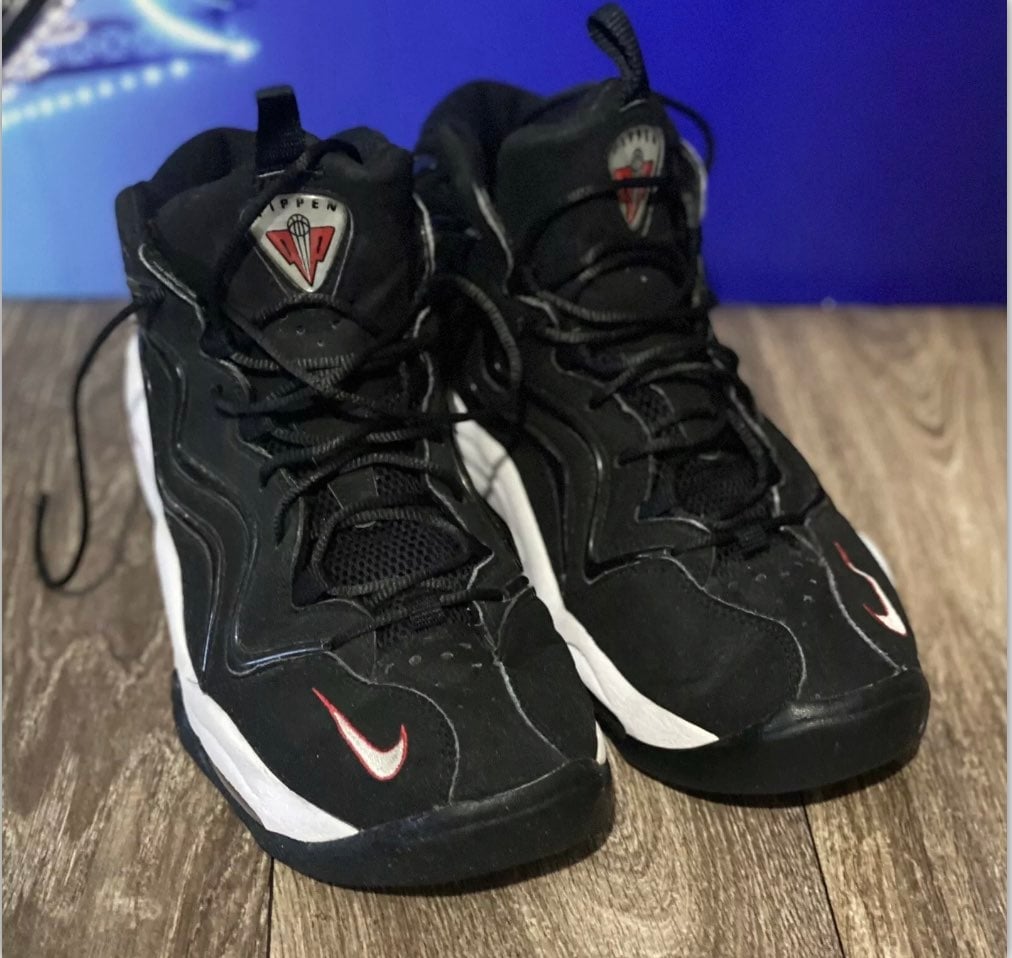 2015 Nike Air Max Pippen 1 Black/Varsity Red 325001 061 Size
