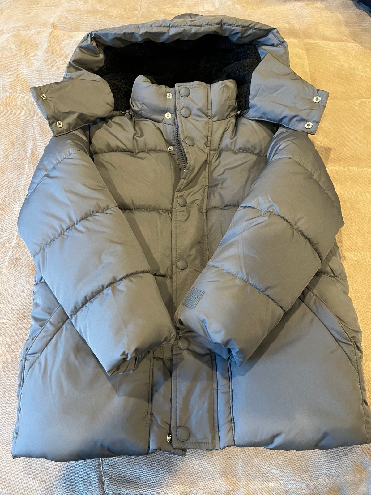 GAP Boys Gray/Silver Sherpa Lined ColdControl Max Puffer Jacket (M). NWOT