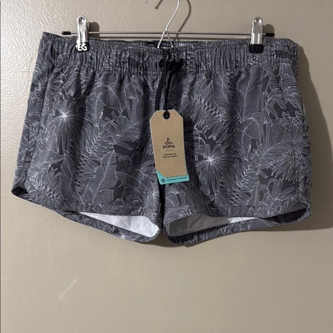 Prana Women's Athletic Shorts - Black and Gray