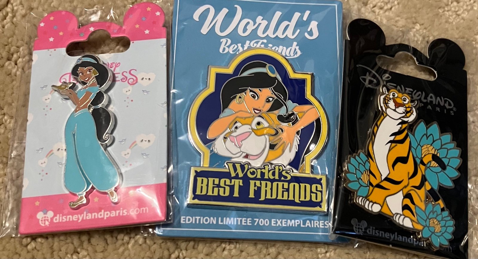 DLP Disneyland Paris World's Best Friend LE Pin Jasmine and Raja and DLP pins