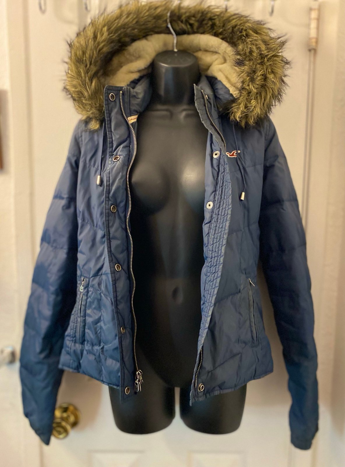 Women’s Medium Hollister Puffer Jacket