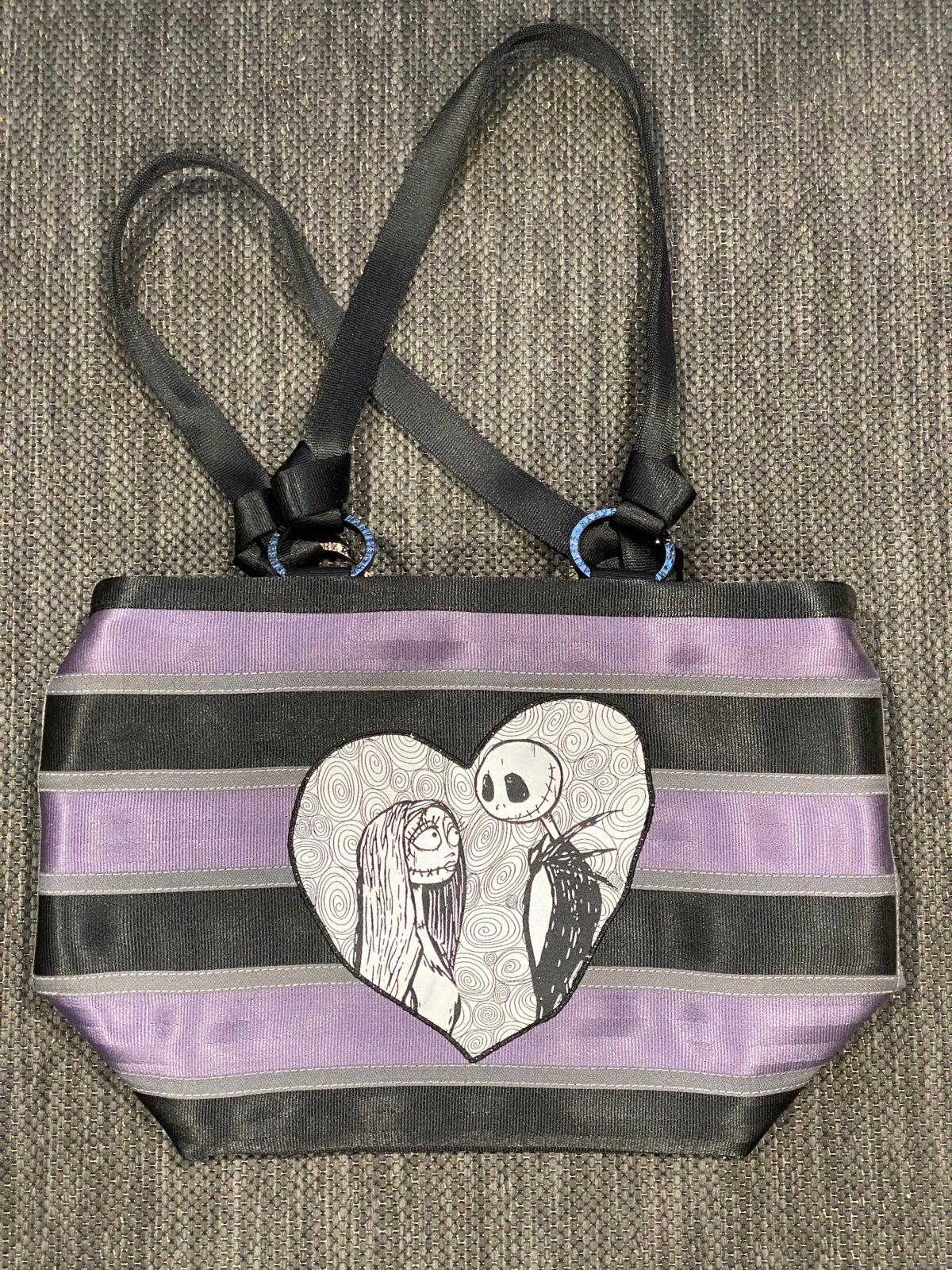 Harvey’s Seatbelt Disney The Nightmare Before Christmas Jack & Sally CRT