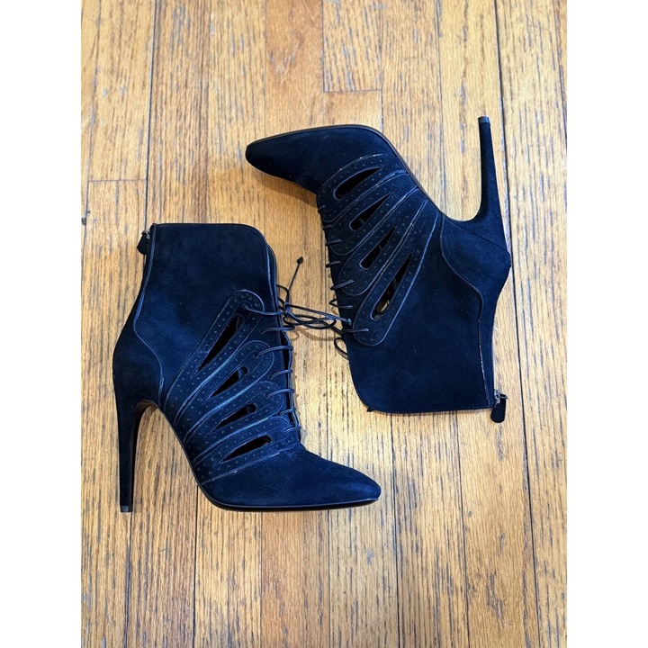 BOTTEGA VENETA Short Suede Ankle Lace Up Boots 40 Black Stiletto EUC
