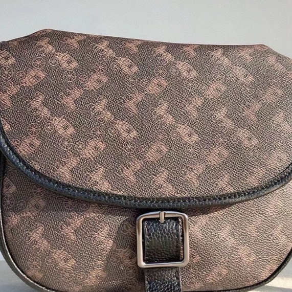Hitch Crossbody With Horse And Carriage Print