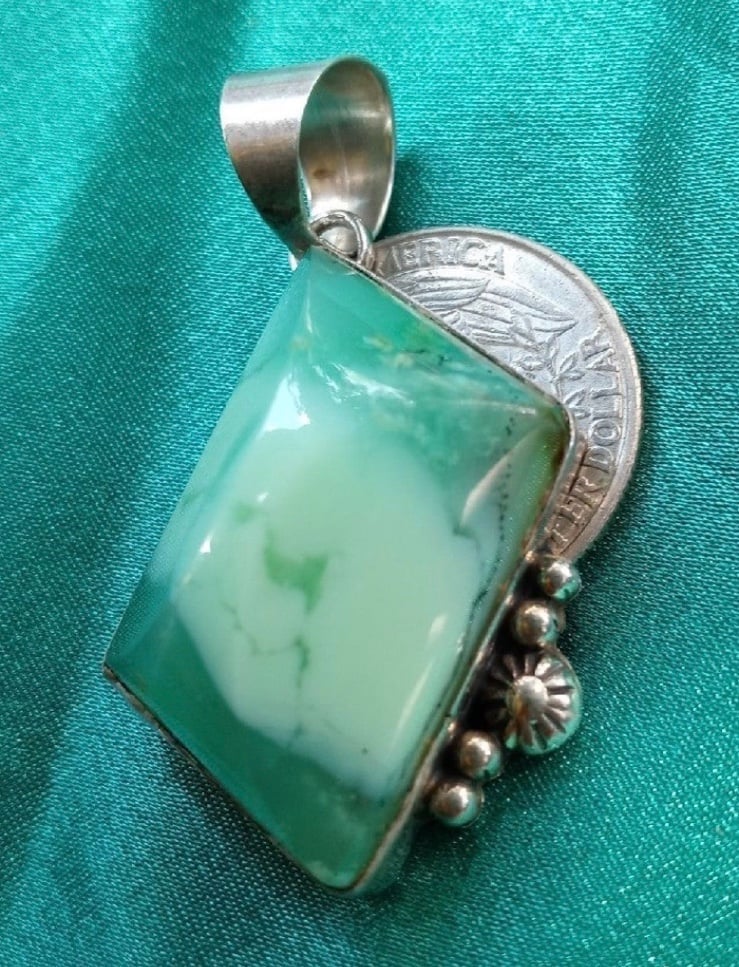 Sterling Silver 925 Chrysoprase Stone Pendant . Rare Vintage