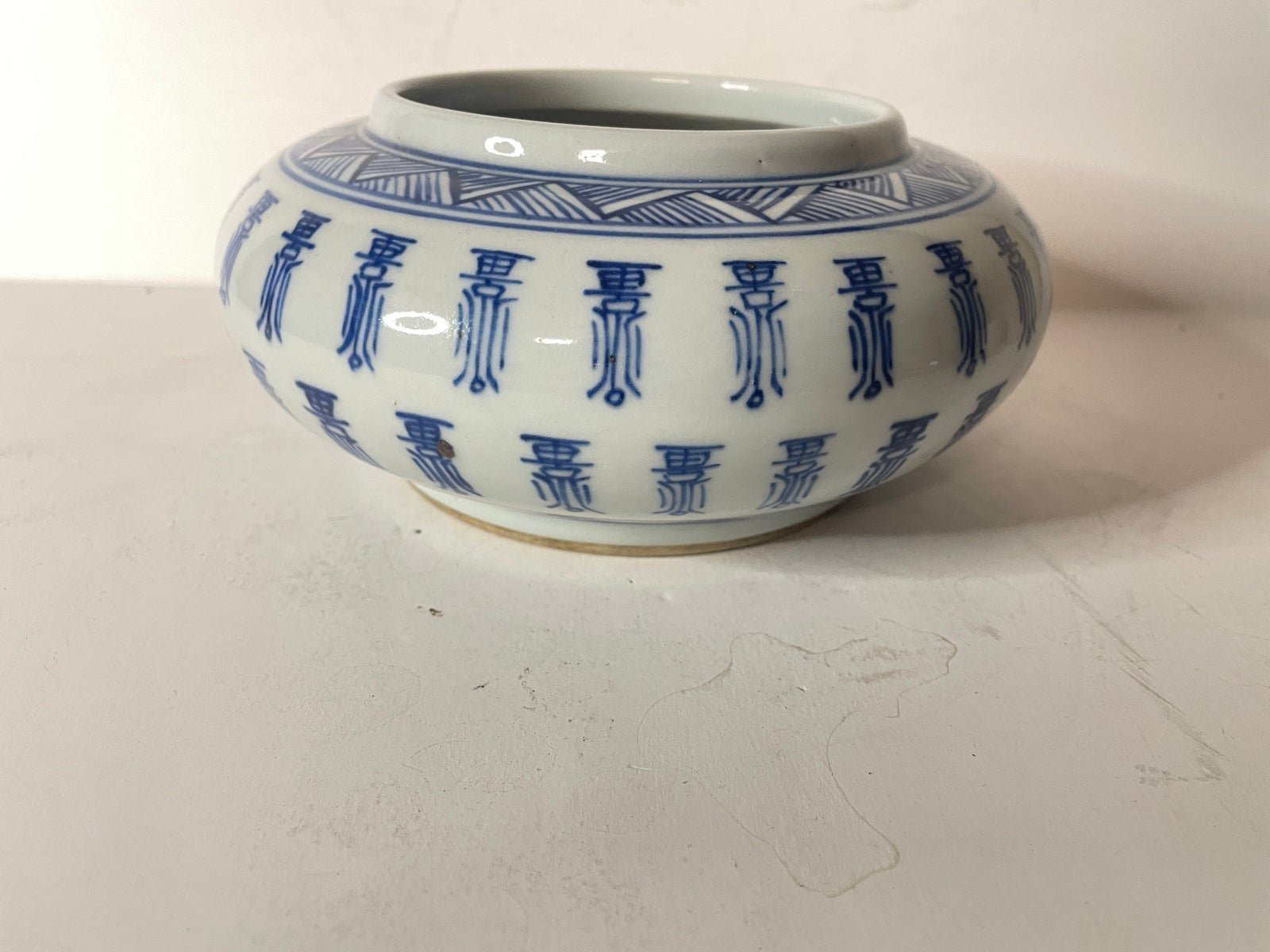 Chinese blue and white porcelain brush pot and Chinese red glaze porcela