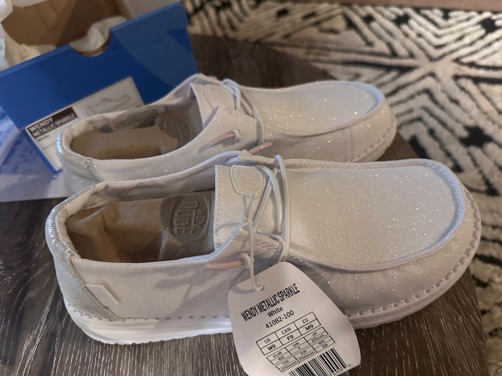 hey dudes womens size 9
