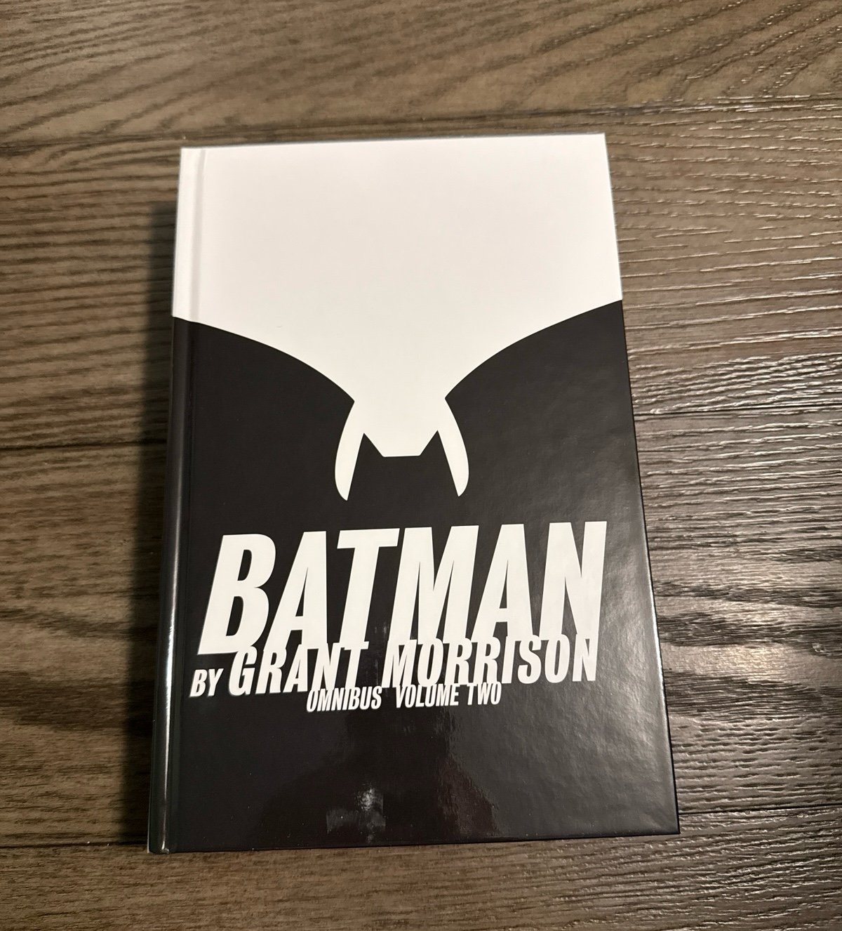 Batman by Grant Morrison Omnibus. Volume 2