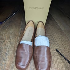 Vintage Enzo Angiolini Liberty ladies flats in brown size 9