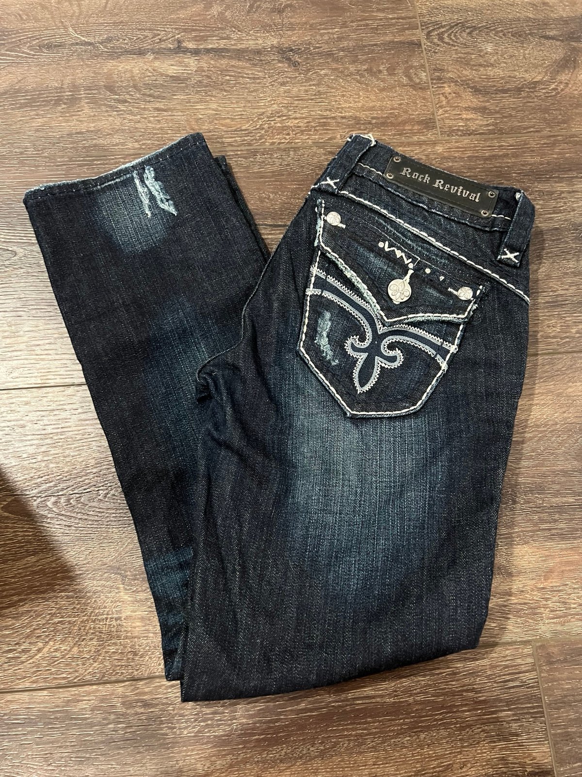 Size 26 Rock Revival Capris
