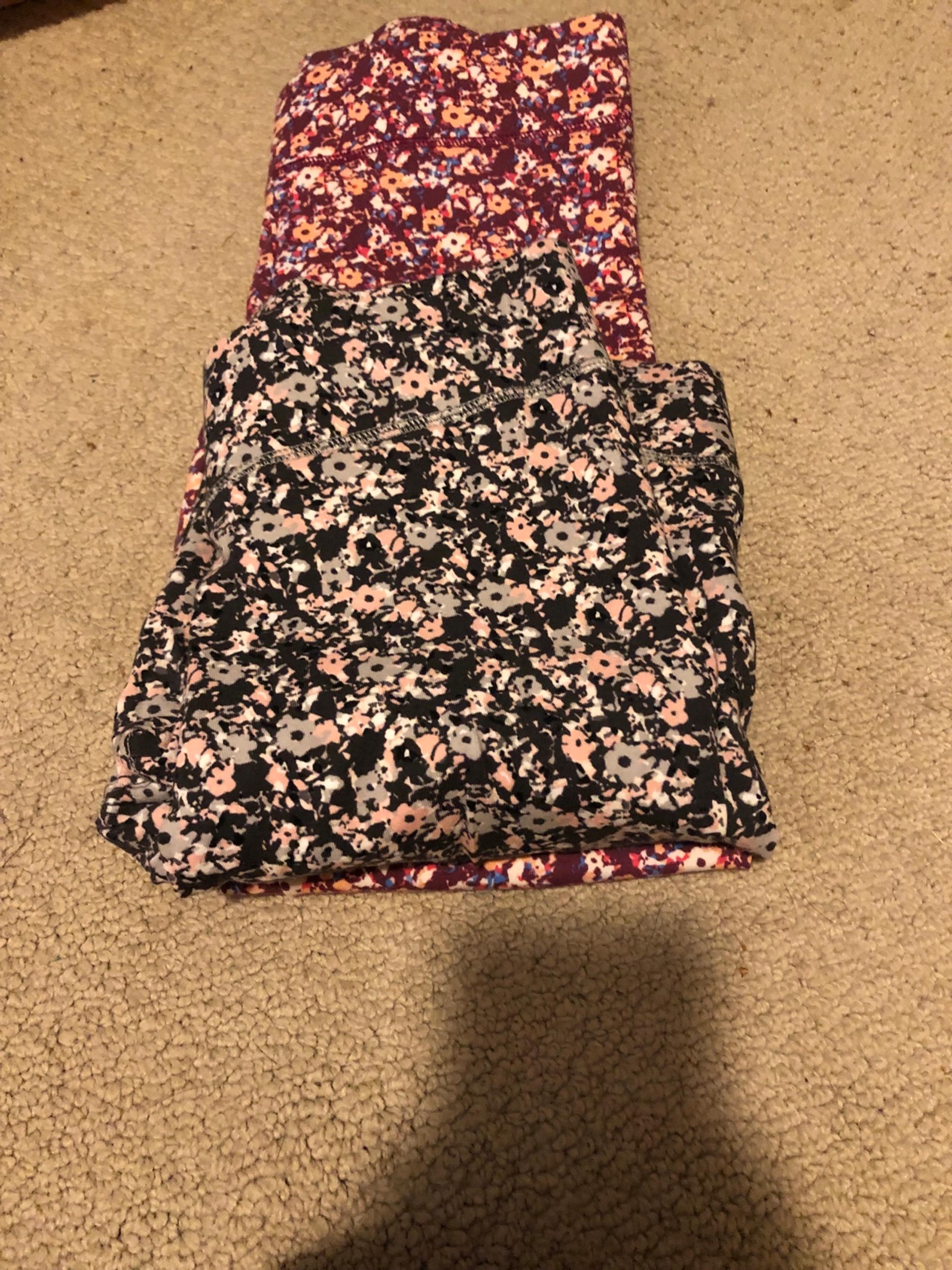 Women's Aerie leggings lot size Medium Short