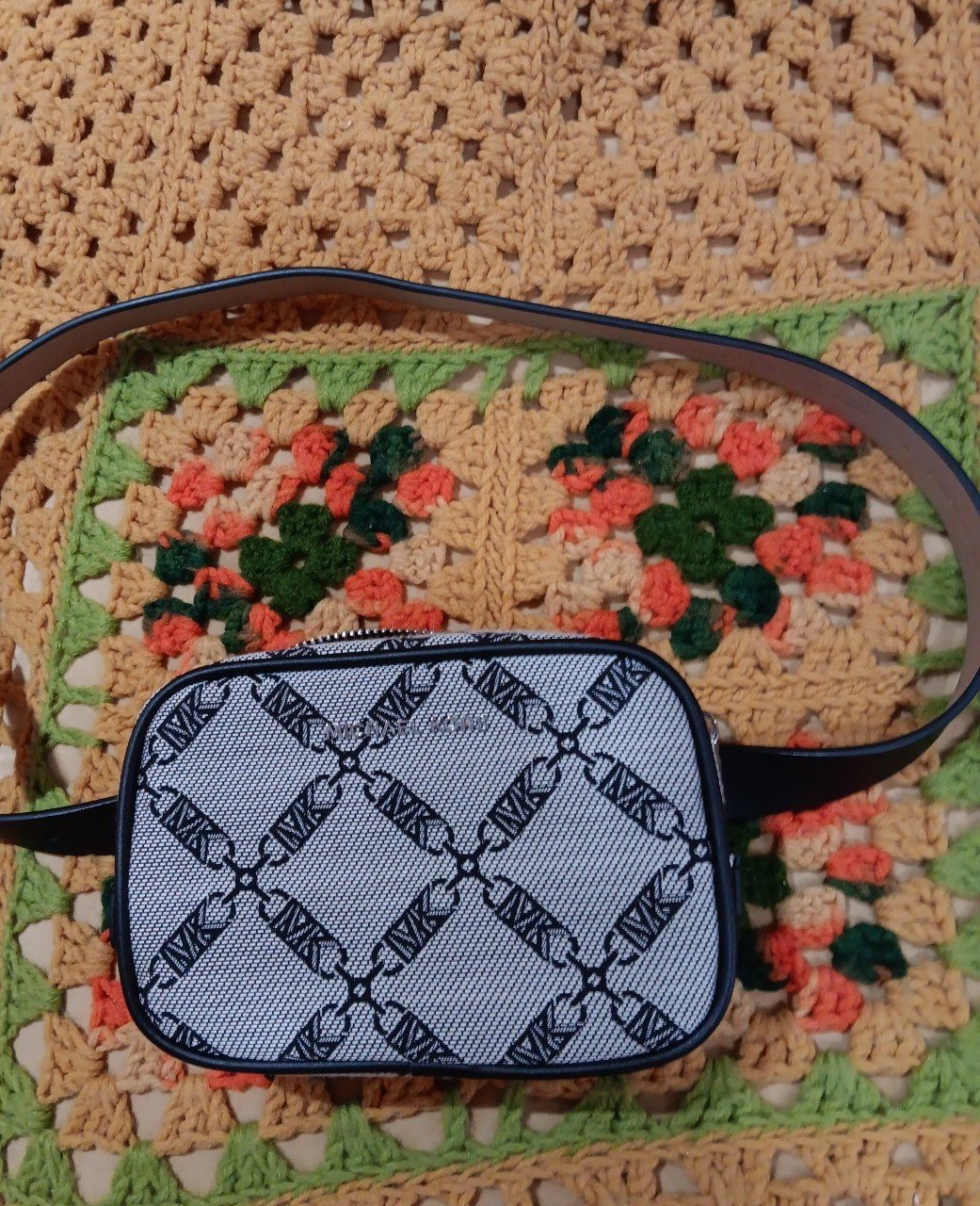 Michael kors belted fanny pack bag