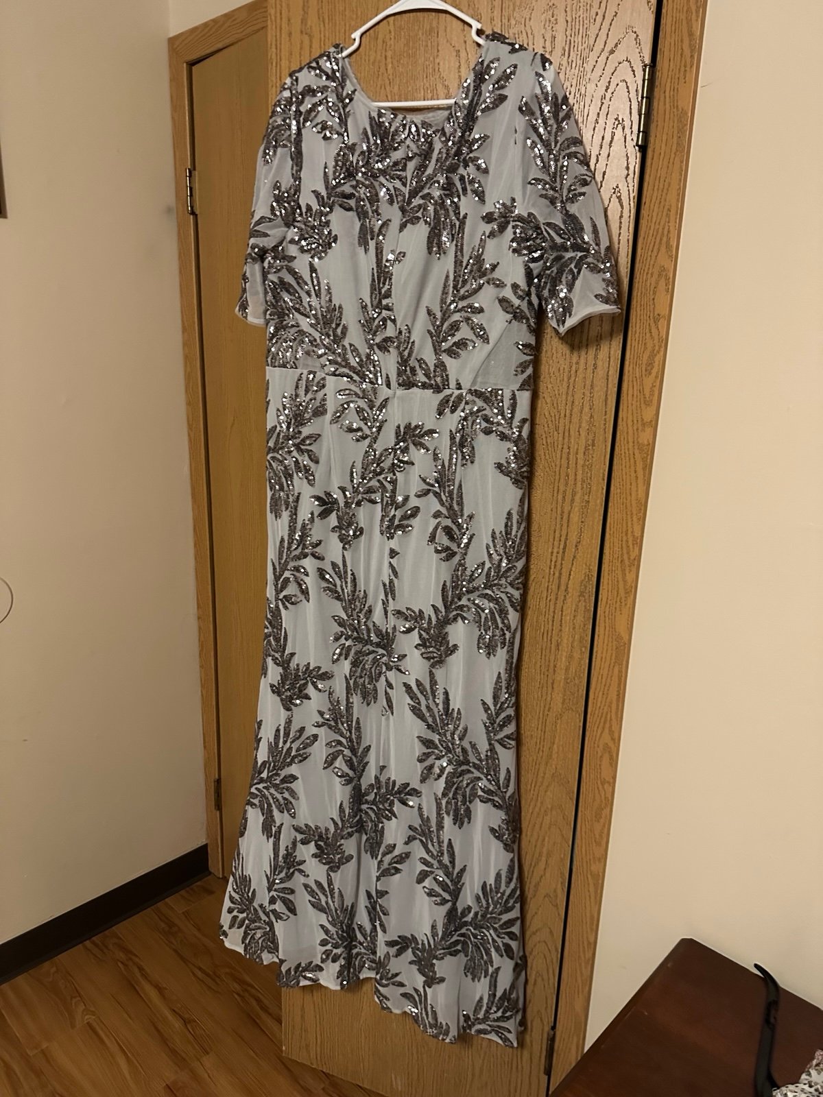 JS collections Dress like new, grey, size 18