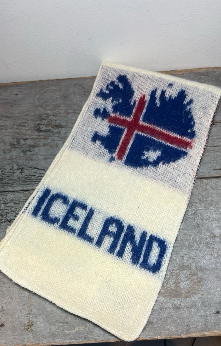 Vintage Floss WOOL SCARF WITH ICELANDIC NATIONAL FLAG