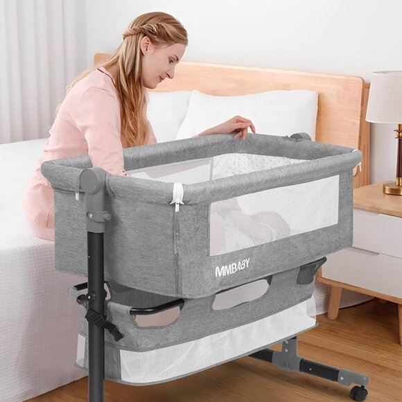 NEW Baby Bassinet Bedside Sleeper Bedside Crib Easy Folding Portable Crib 3 in 1