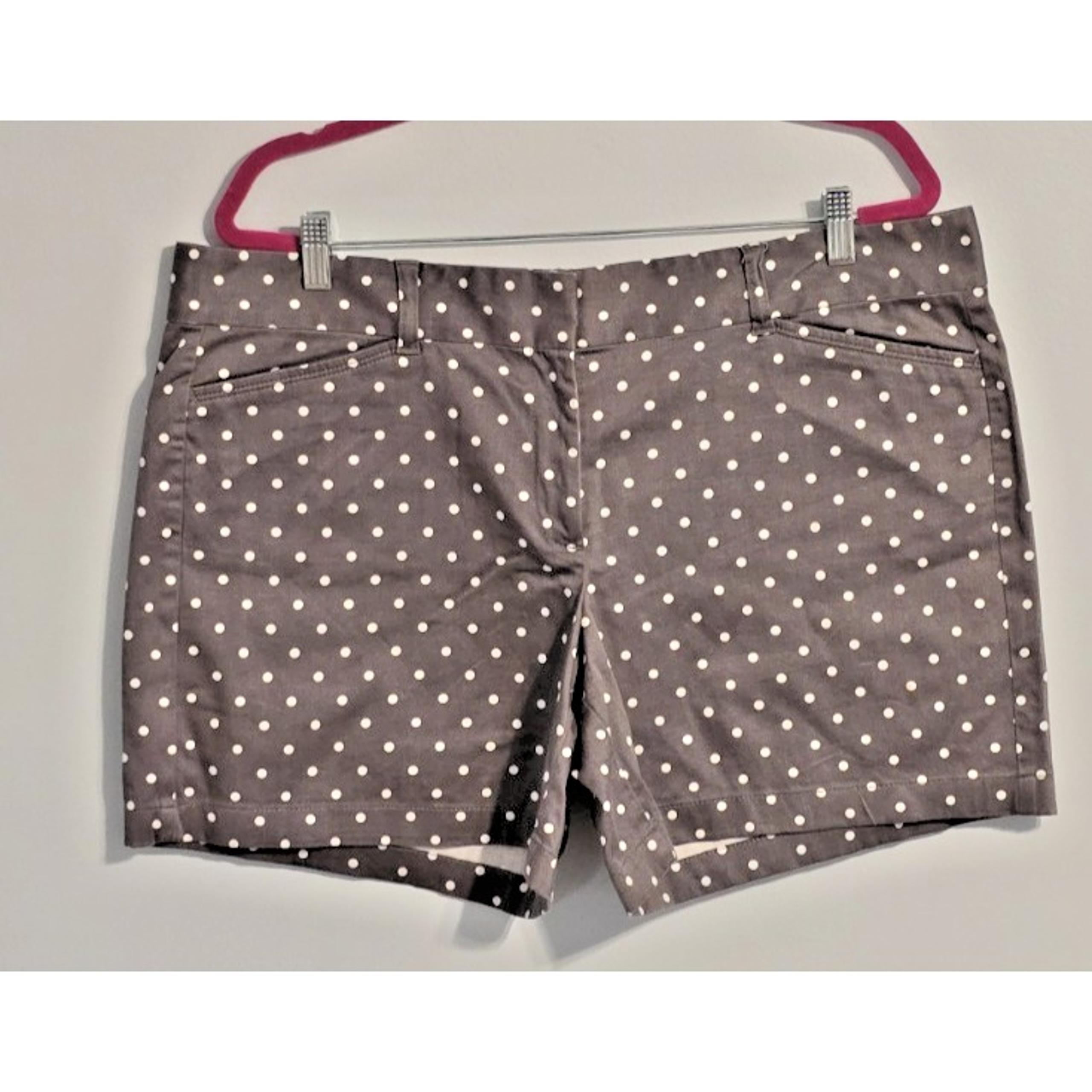Ann Taylor Signature Women's Gray Polka Dot Shorts Size 16 Pic #3 for color