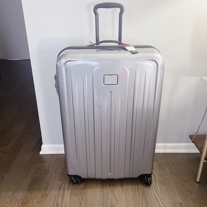 NEW TUMI V4 Extended Trip Expandable 4 Wheeled Packing Case Luggage Silver $1045