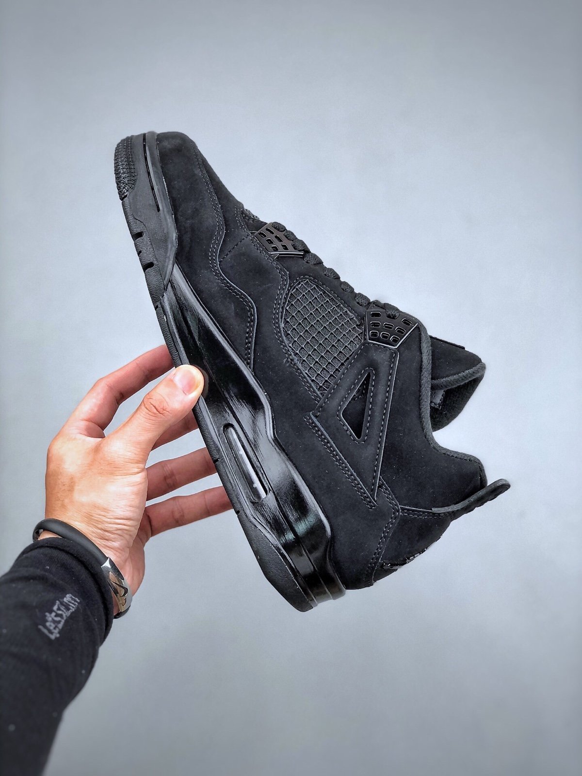 Jordan 4 black cat