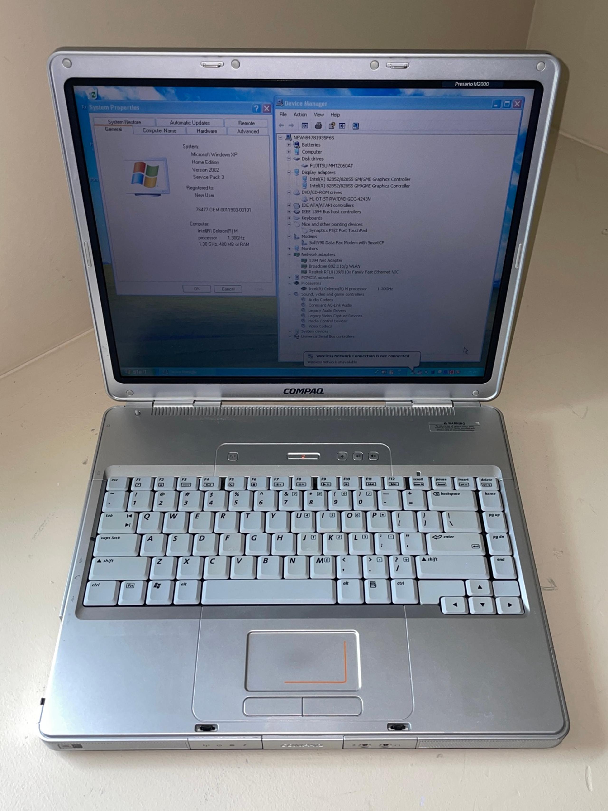 Compaq M2000 Retro Windows XP Laptop