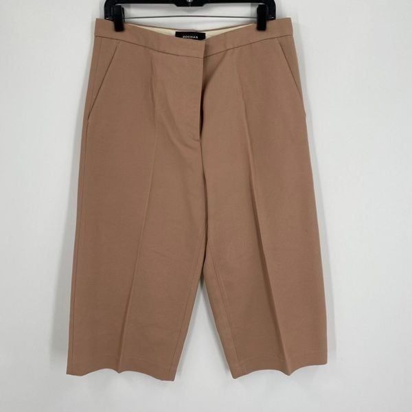 Rochas Paris Women’s Capri Dress Pant Light Pink Color size 44 / US10