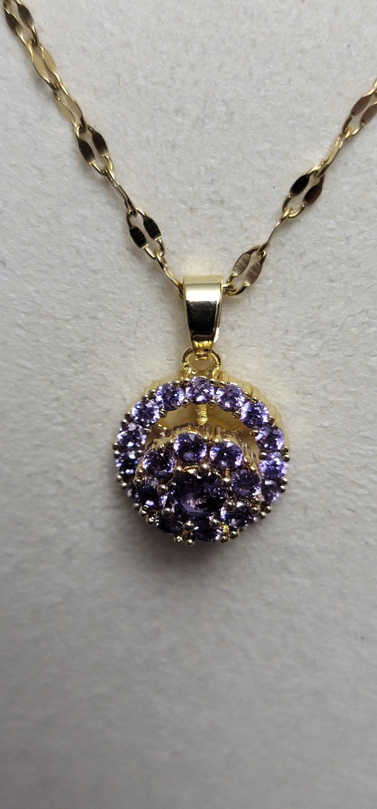 N277 Stunning Spinning Amethyst Pendant with Chain.