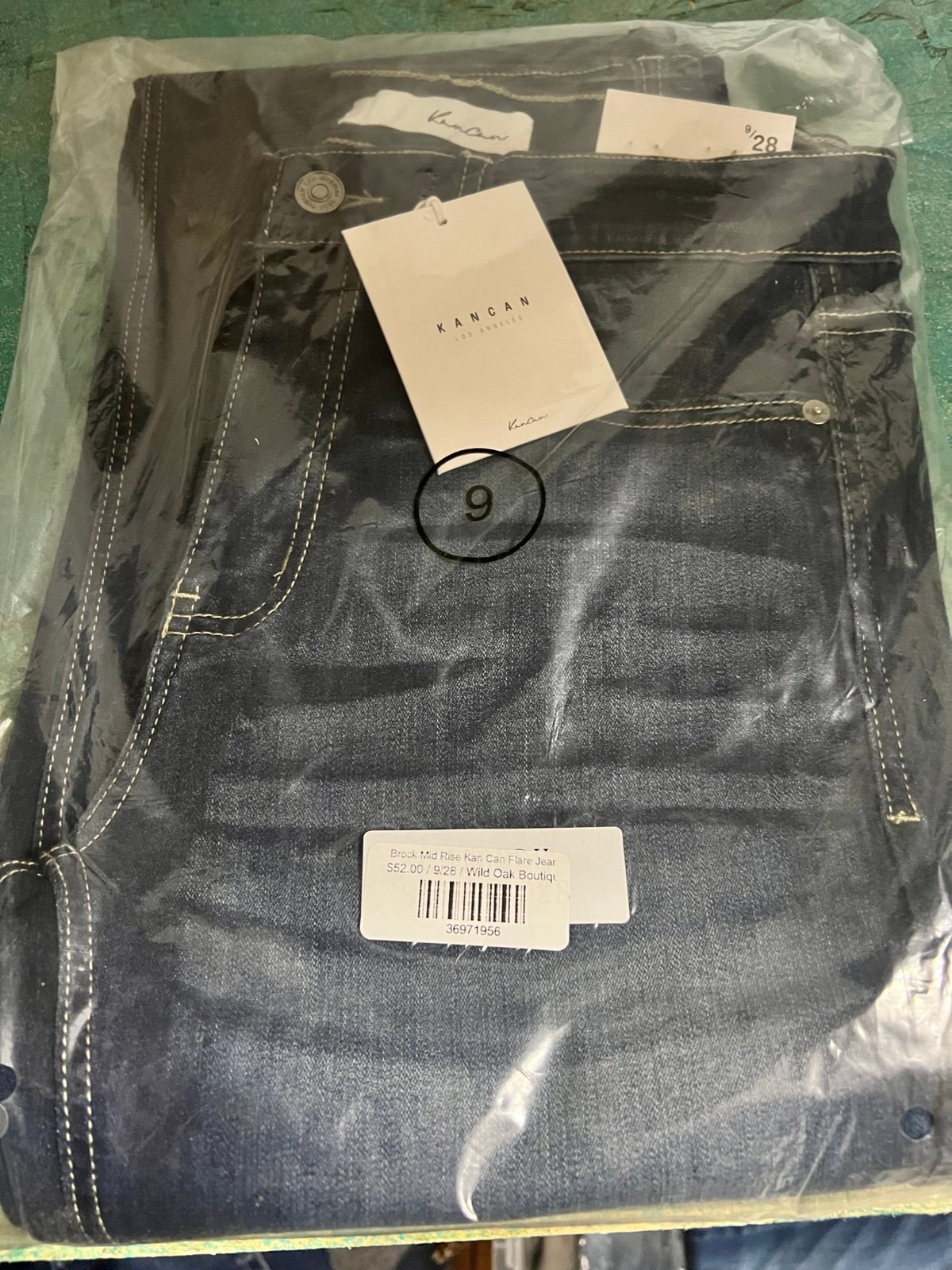 Mid Rise Flare KanCan Jeans (Brock) 9/28