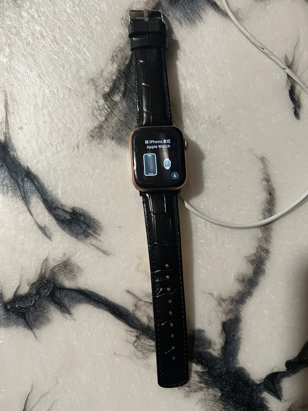 Apple Watch Series 4 - 44mm Rose Gold Aluminum Case GPS Only smartwatch