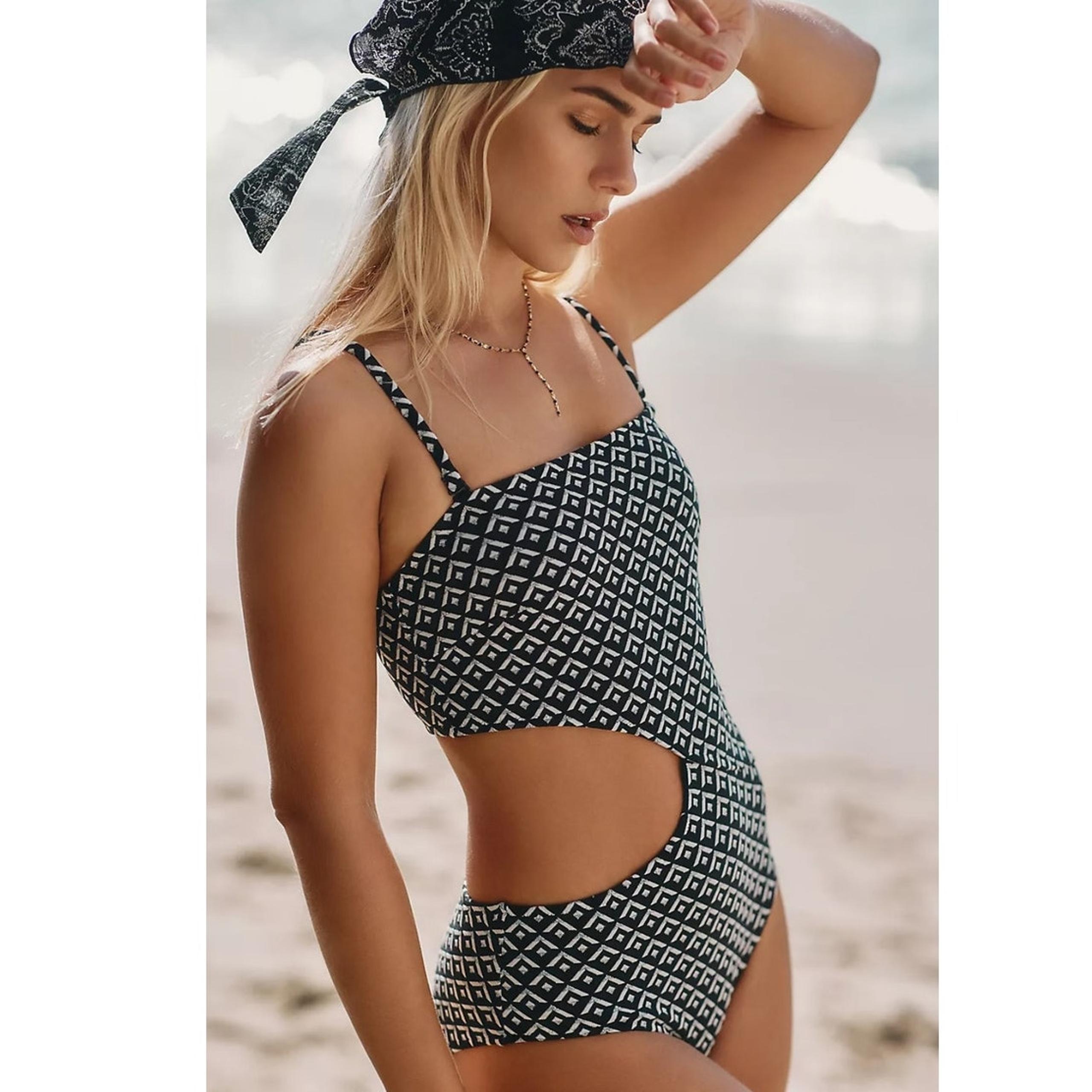 New Anthropologie Solid & Striped The Cameron One-Piece Swimsuit $198 XS Black