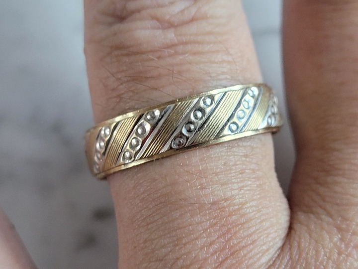 Mens Vintage Estate 10k Gold Wedding Band Ring 5.2 E6667