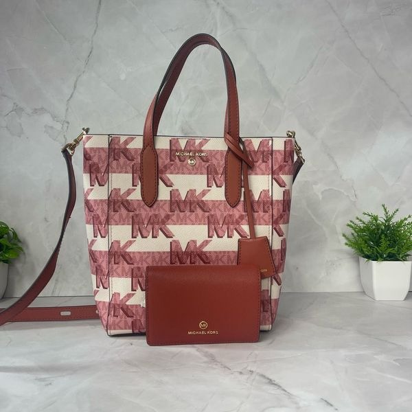 Michael Kors Small NS Shopper Tote With Matching Wallet Cinnamon