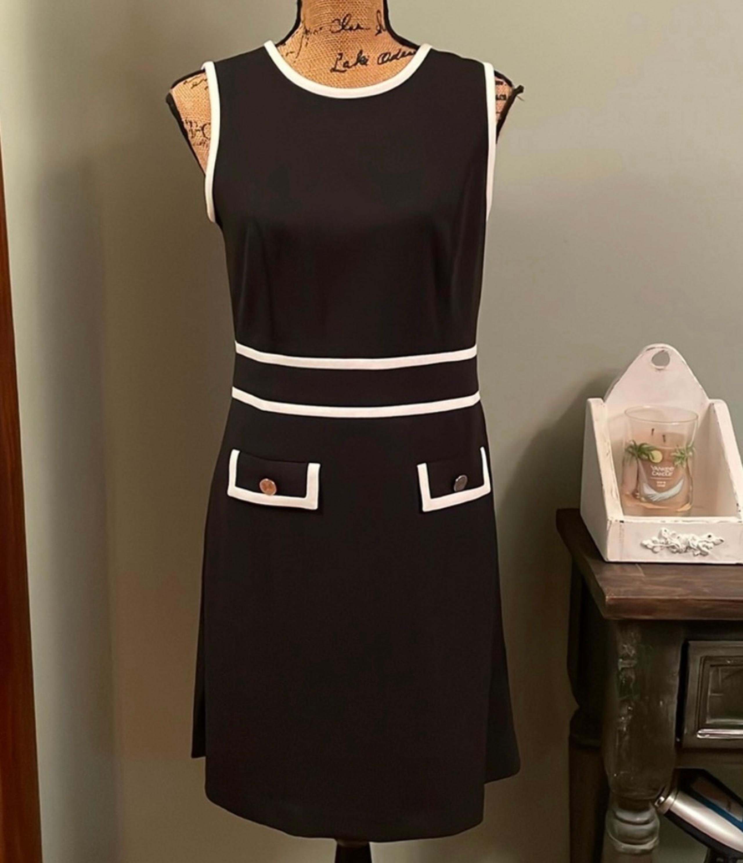 Karl Lagerfeld black dress. Size 6. NWT