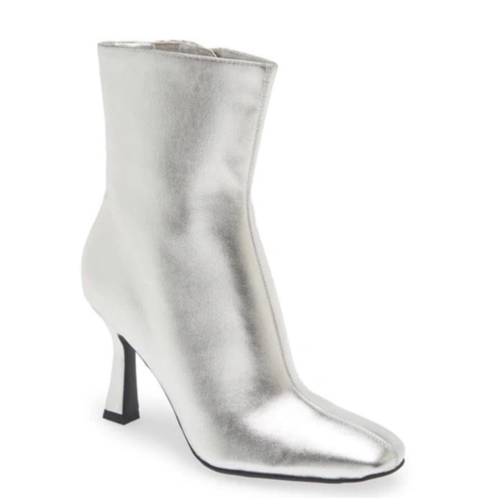 Open Edit Hesper Boot in Silver